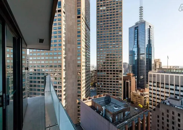 Central Sky High Living On Little Collins